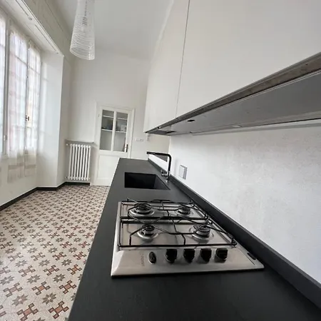 Casa Del Poeta Apartament Riva Ligure