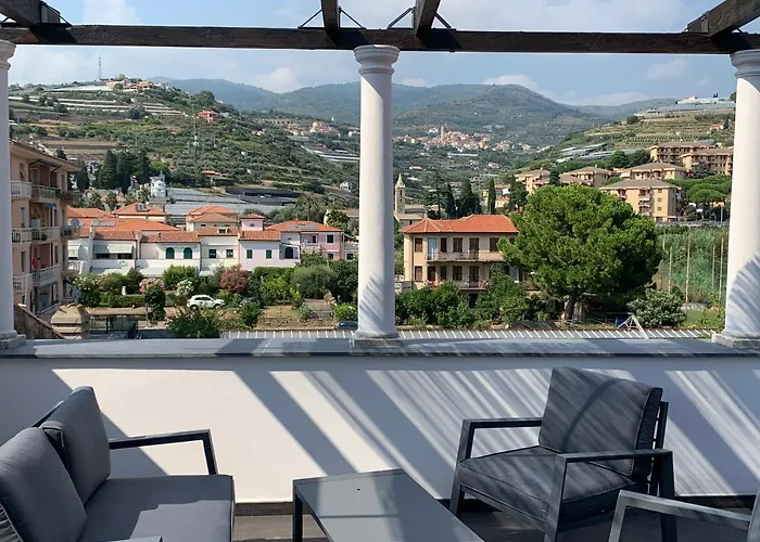 Casa Del Poeta Riva Ligure