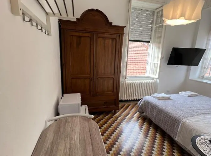 Casa Del Poeta * Riva Ligure