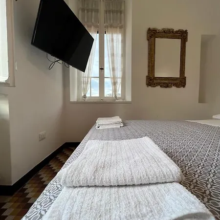 Casa Del Poeta Riva Ligure