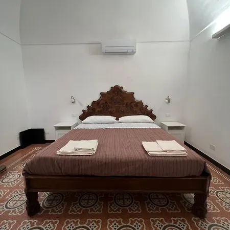 Casa Del Poeta Riva Ligure