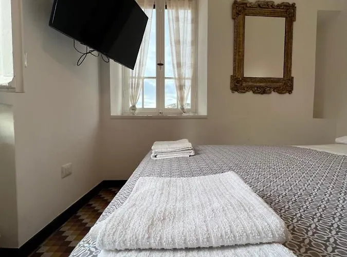 Casa Del Poeta Riva Ligure