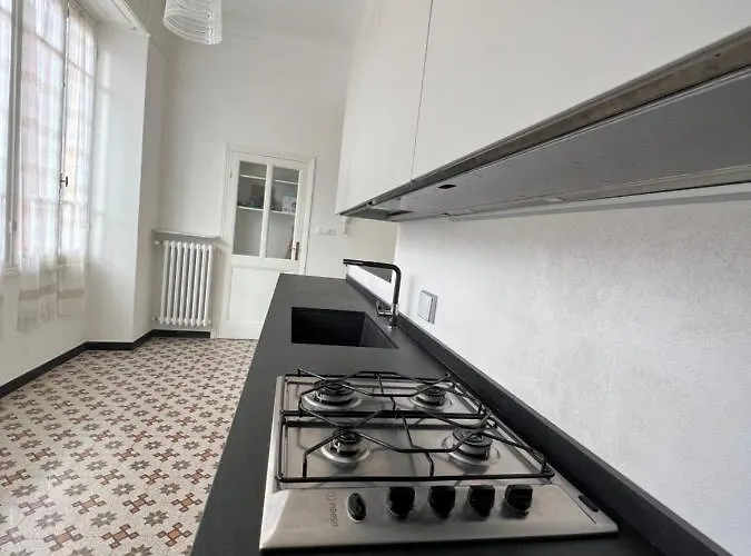 Casa Del Poeta Lägenhet Riva Ligure